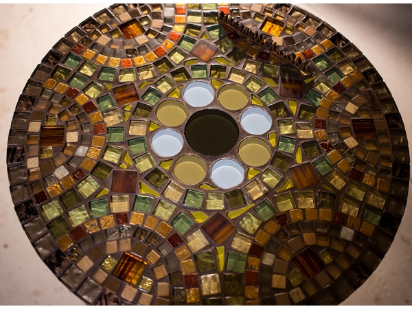 Кованые столы с мозаикой